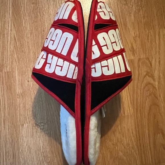 [UGG] SCUFF GRAPHIC BAND SHEEPSKIN SLIP-ON SLIPPERS Men - Picture 6 of 10